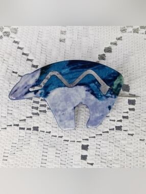 Heartline Bear Pin Brooch